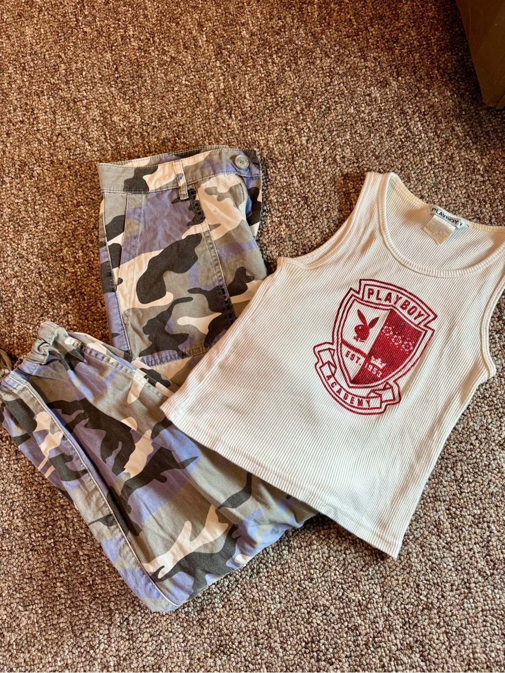 90’s-Y2K Vintage PLAYBOY White Ribbed Tank with Burgundy Crest Logo